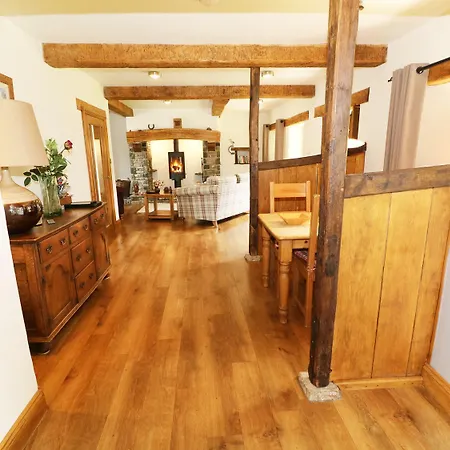 Foot Stable